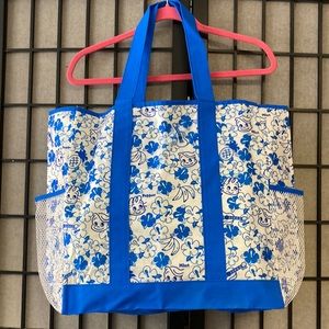 NWT Beach Bag with Hawaiian Print